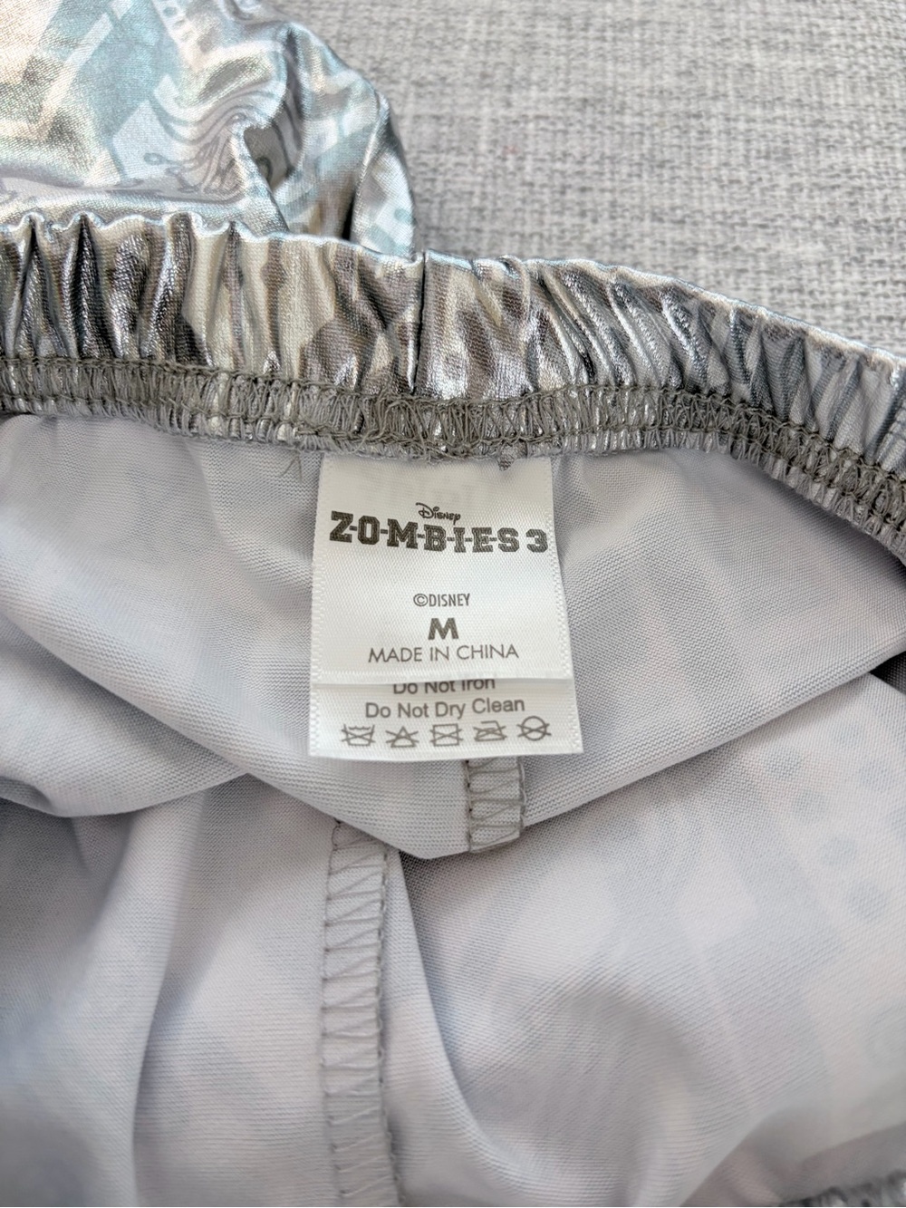 Disney Zombies 3 Addison Costume with Light Blue Wig - Size M (8-10) - Picture 6 of 7